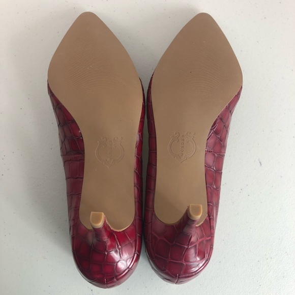 C Wonders Croco Embossed Leather Pumps Size 8M - Picture 8 of 8